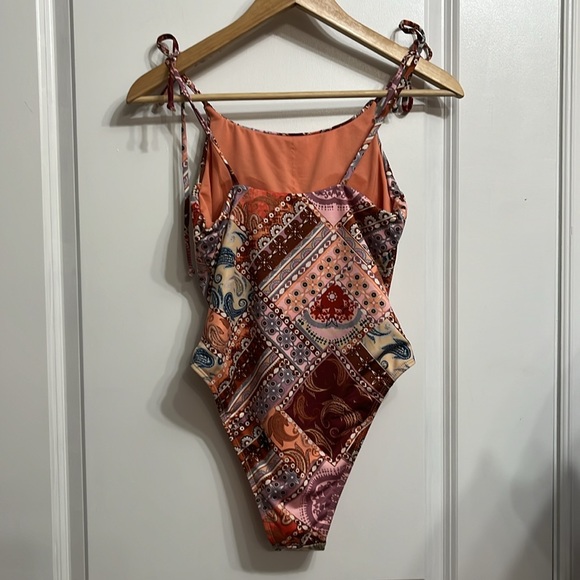 Quint Soul Swimsuit - Picture 7 of 11